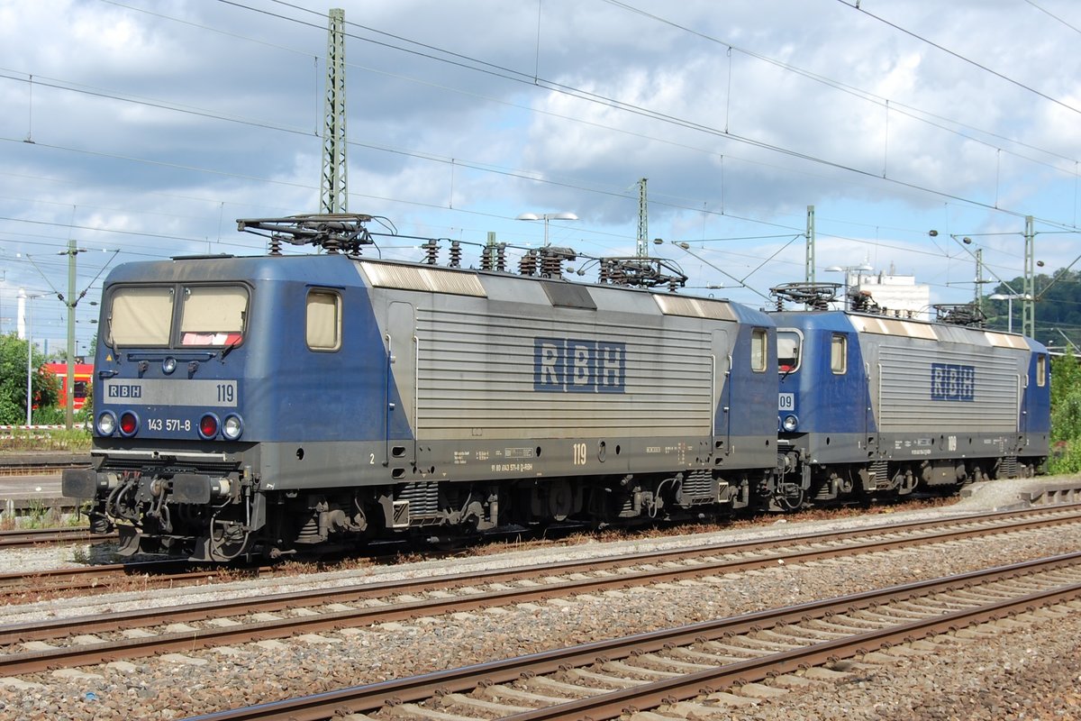 RBH 119/143 571-8 am 29. Juni 2016 im Bahnhof Plochingen.