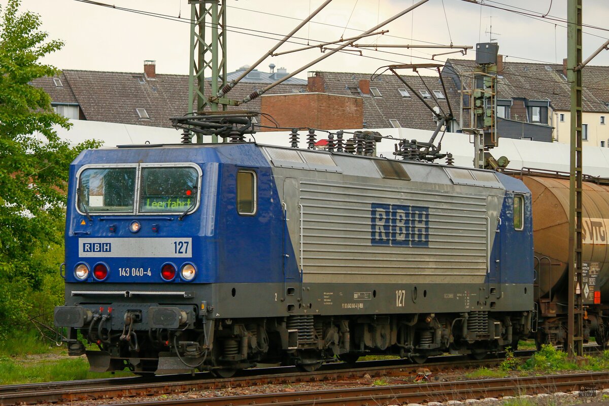 RBH 143 040-4  127  in Lehrte, Mai 2017.
