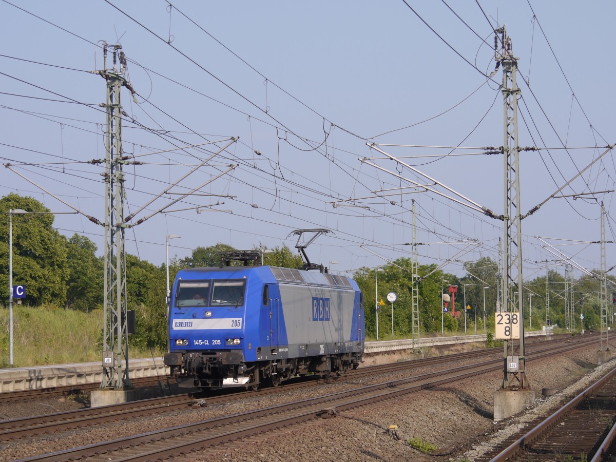 RBH 145-CL 205 kommt solo durch Bchen in Richtung Hamburg; 11.06.2013
