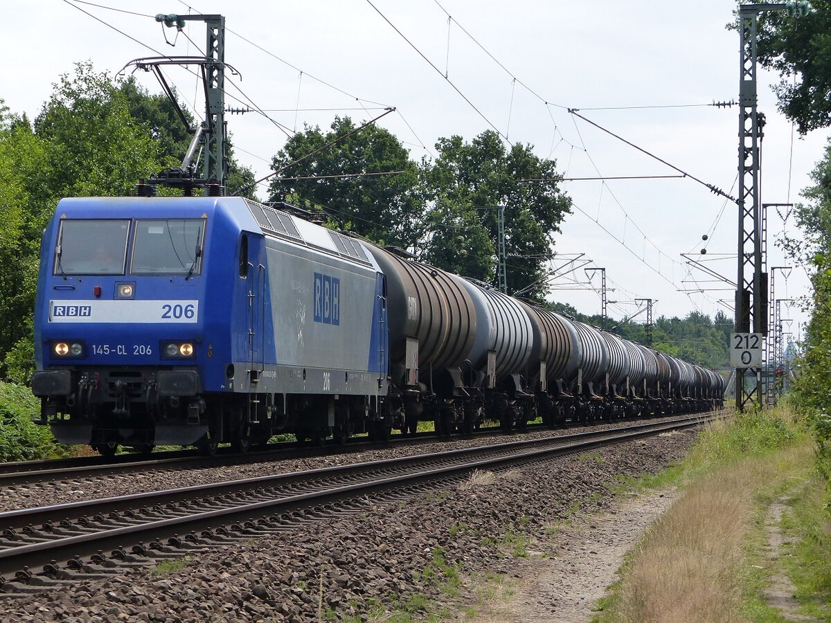RBH 145 mit Kesselzug nach Holthausen in Rheine=Bentlage, 11.07.15