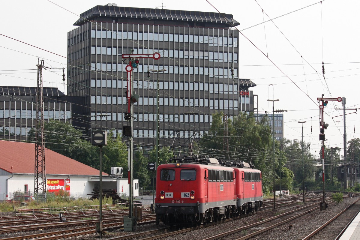 RBH 162 (140 789)+RBH 163 (140 815) am 22.8.13 als Lz in Düsseldorf-Rath.
