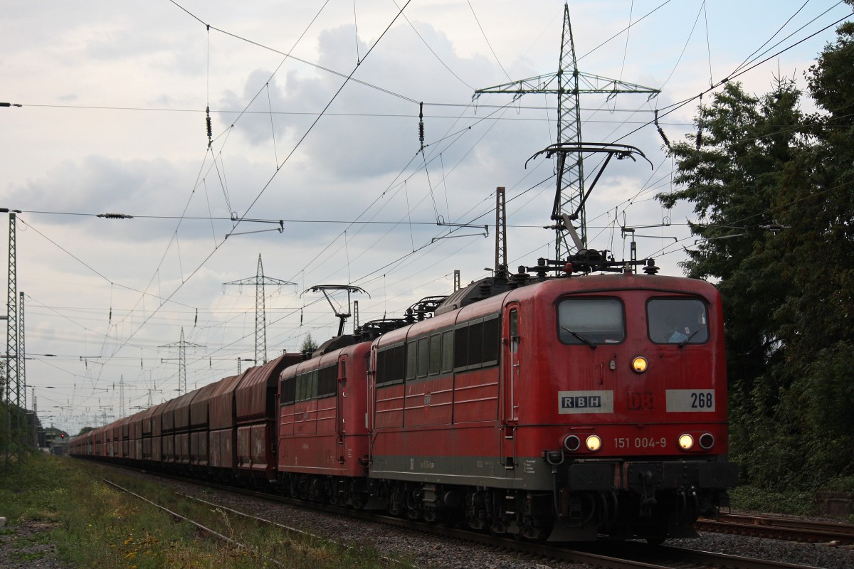 RBH 268 (151 004)+RBH 267 (151 144) am 9.9.13 mit einem Kohlezug in Ratingen-Lintorf.