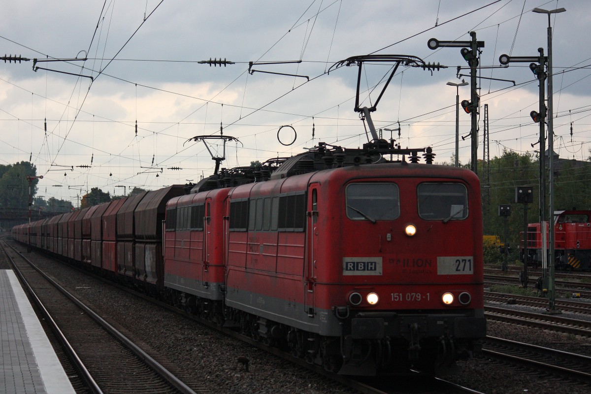 RBH 271 (151 079)+ RBH 2xx am 9.10.13 mit einem Kohlezug in Düsseldorf-Rath.