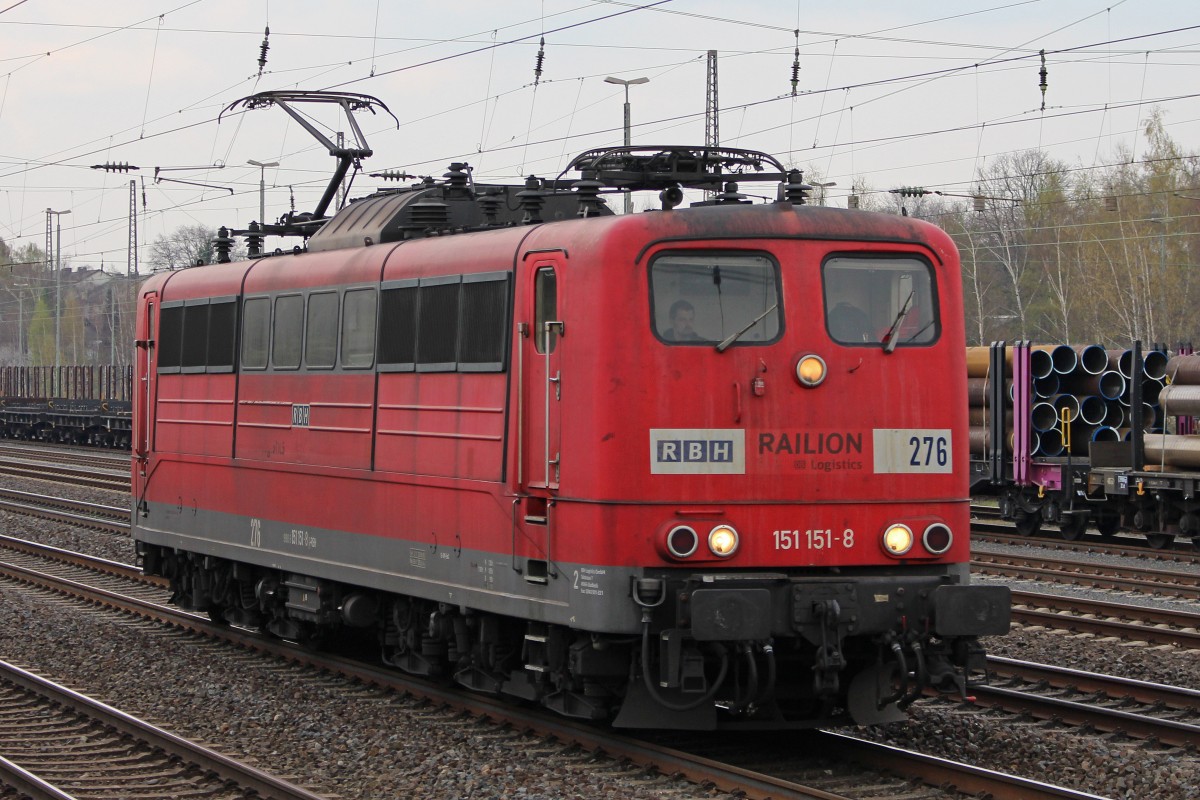 RBH 276 (151 151) am 26.3.14 als Tfzf in Düsseldorf-Rath.