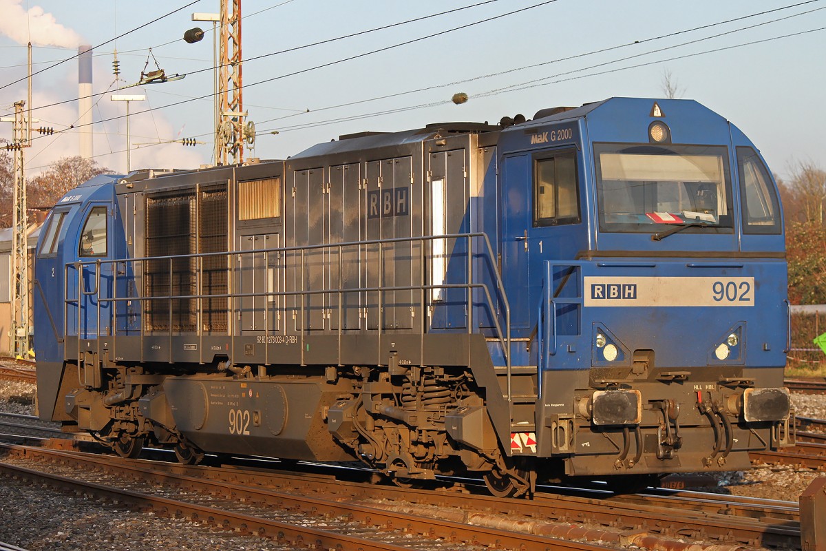 RBH 902 fuhr am 31.1.14 zur Abstellung in Gladbeck-West.