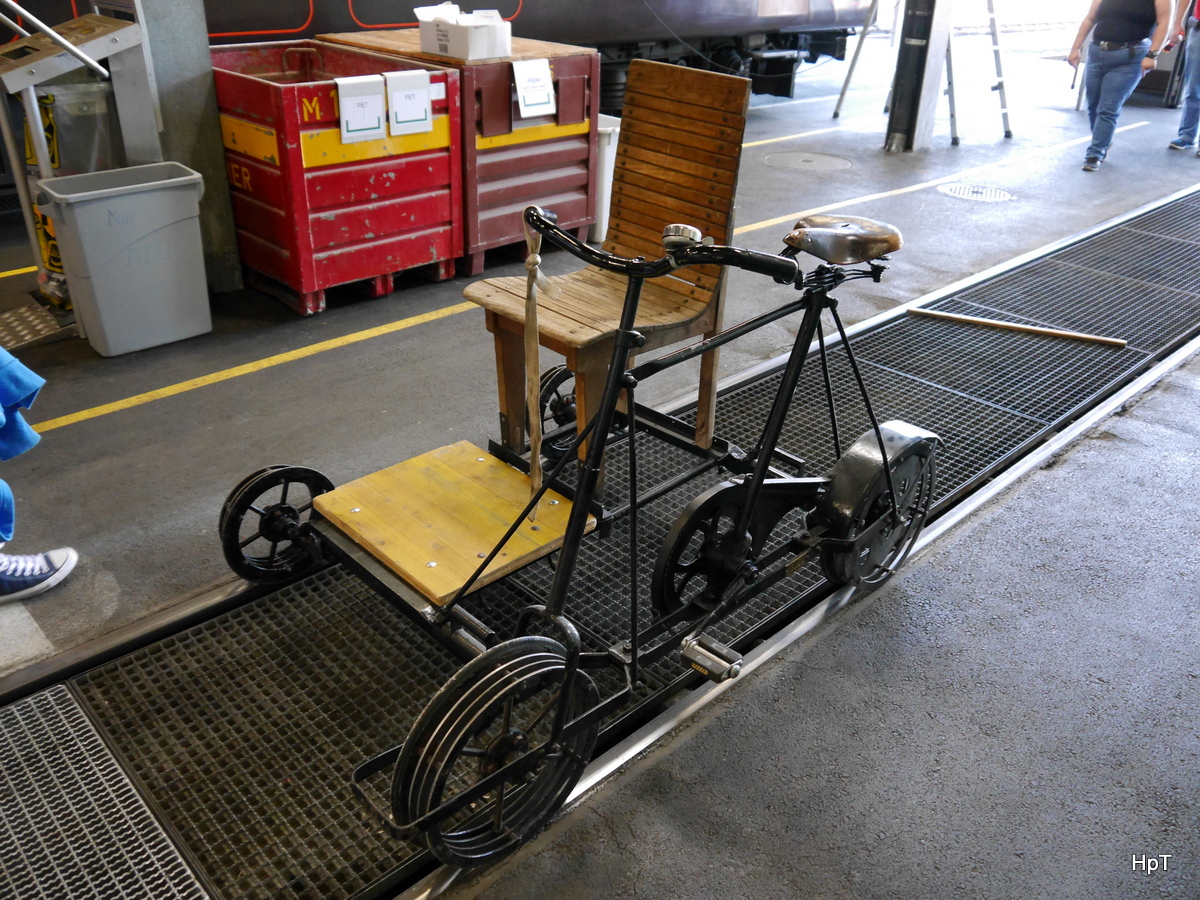 RBS - 100 Jahr Feier Schienenfahrrad im Depot in Solothurn am 27.08.2016 