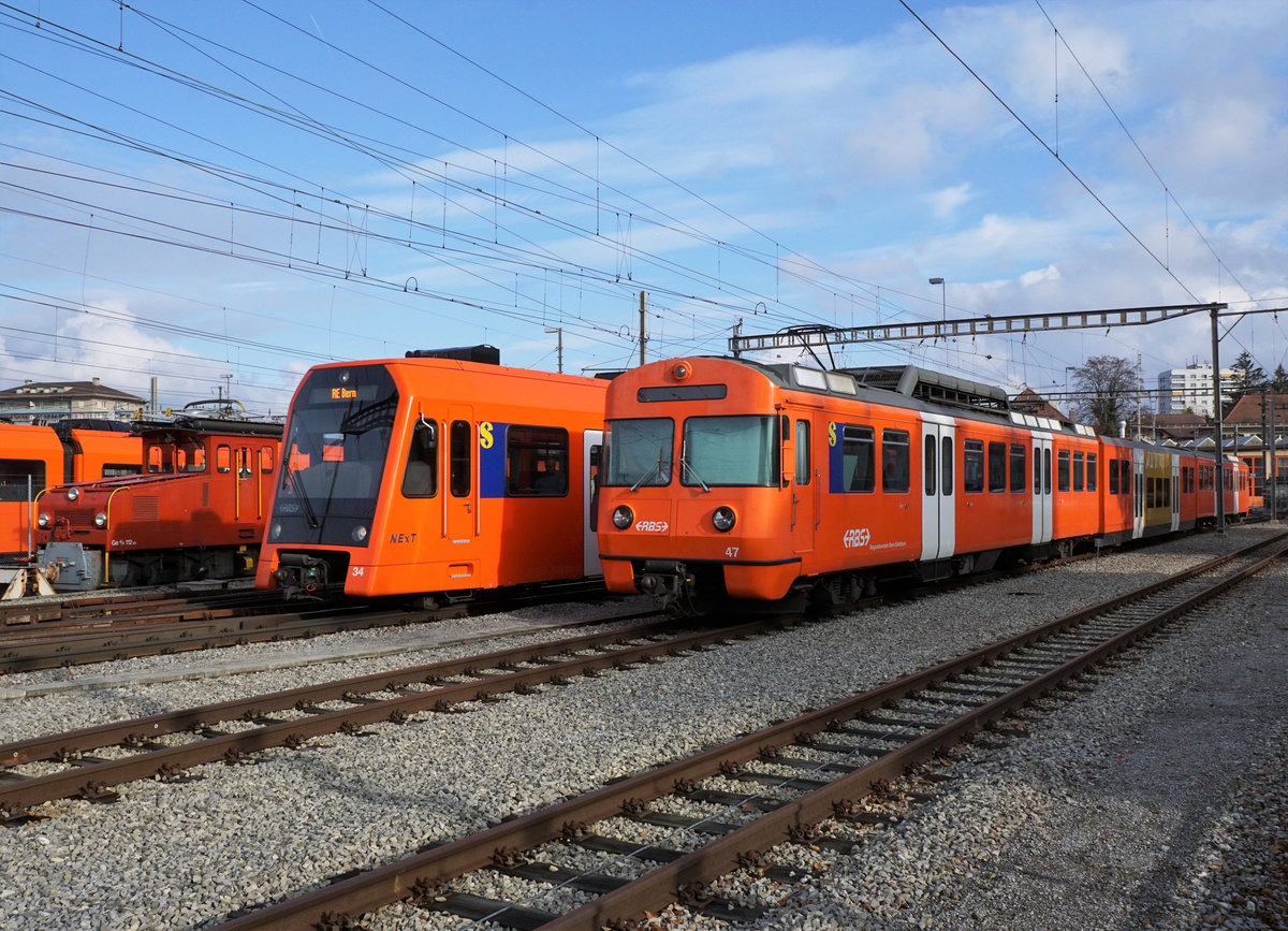 RBS-Bahnhof Solothurn
Zusammentreffen verschiedener Generationen am 1. Dezember 2018.
Foto: Walter Ruetsch