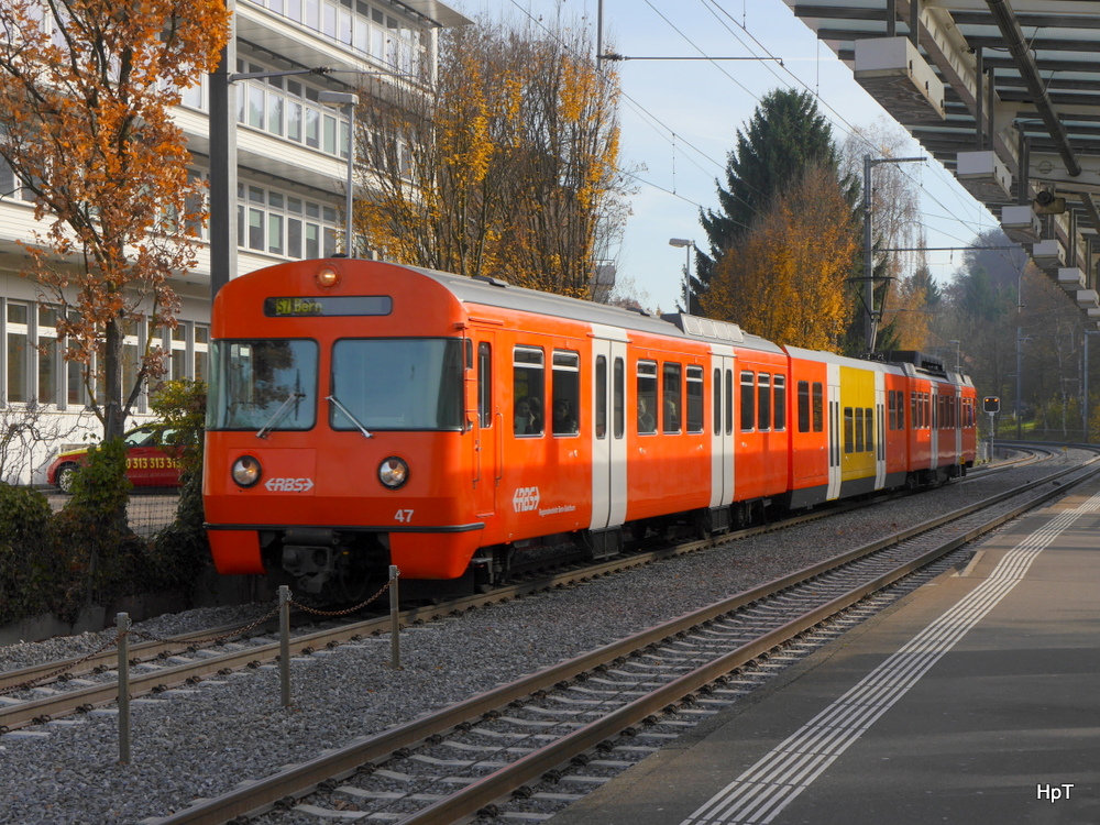 RBS- Triebwagen Be 4/12 43 unterwegs in bei der Haltestelle Papiermühle am 22.11.2014