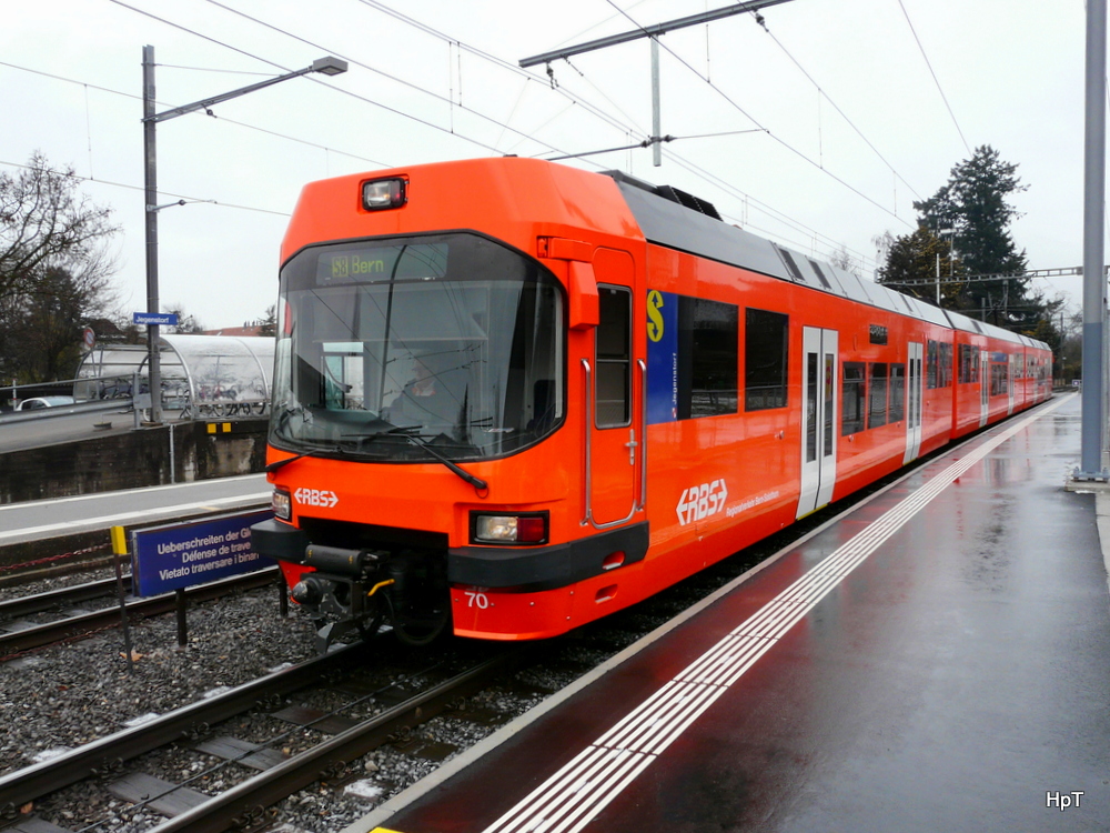 RBS - Triebwagen Be 4/12 70 im Bahnhof Jegenstorf am 02.02.2014