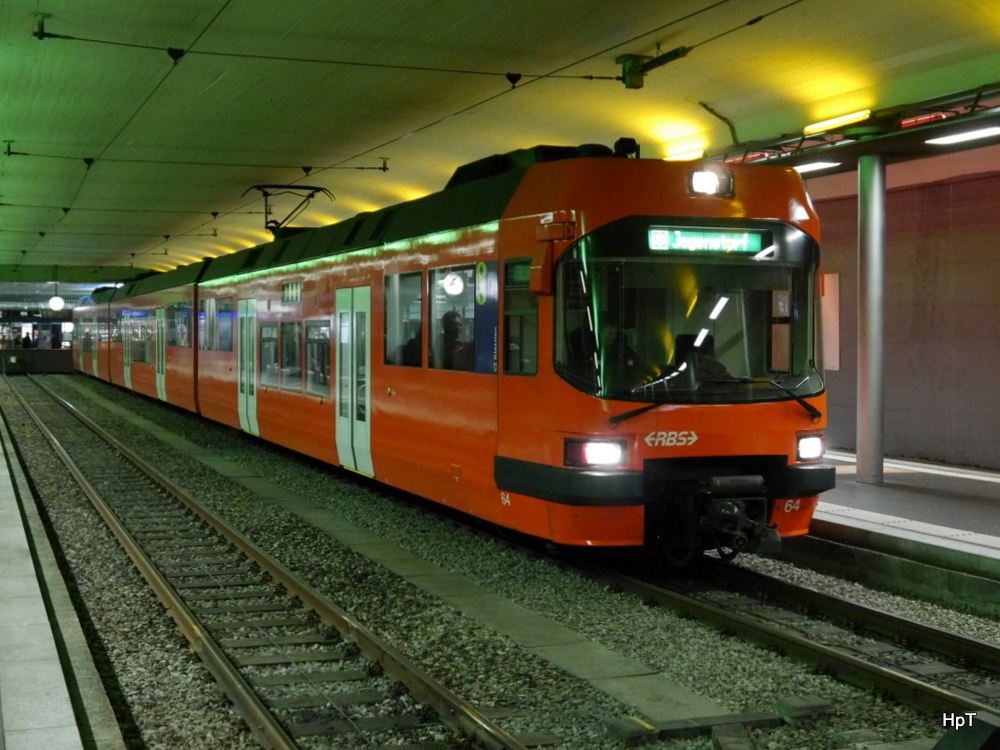 RBS - Triebwagen  Be 4/12  64 im RBS Bahnhof Bern am 22.11.2014