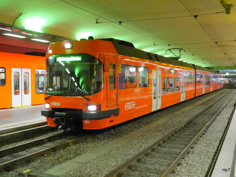 RBS - Triebwagen  Be 4/12  66 im RBS Bahnhof Bern am 22.11.2014
