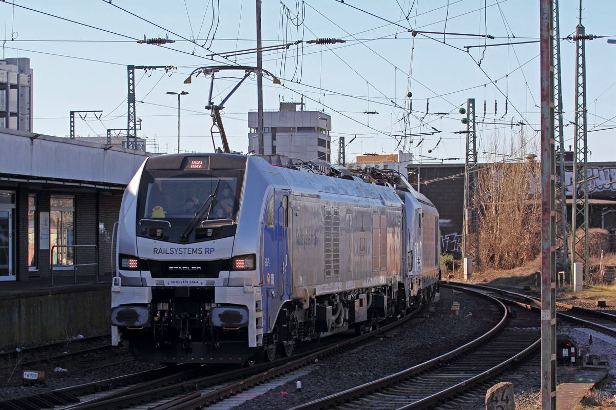 RCM 159 234-4 unterwegs für RPRS mit 248 001-0 in Bremen 8.3.2022 