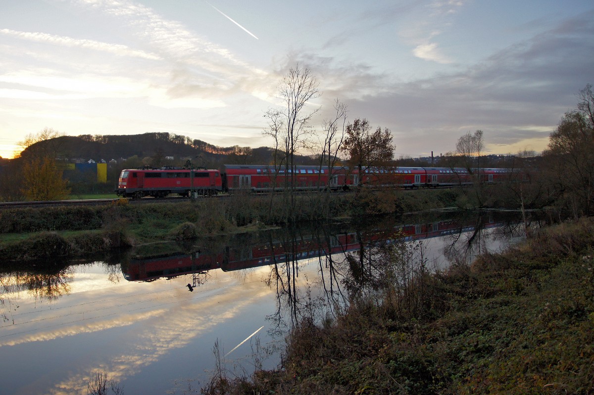 Re 10420 am 24.11.2014 im Ruhrtal zwischen Witten und Hagen.
