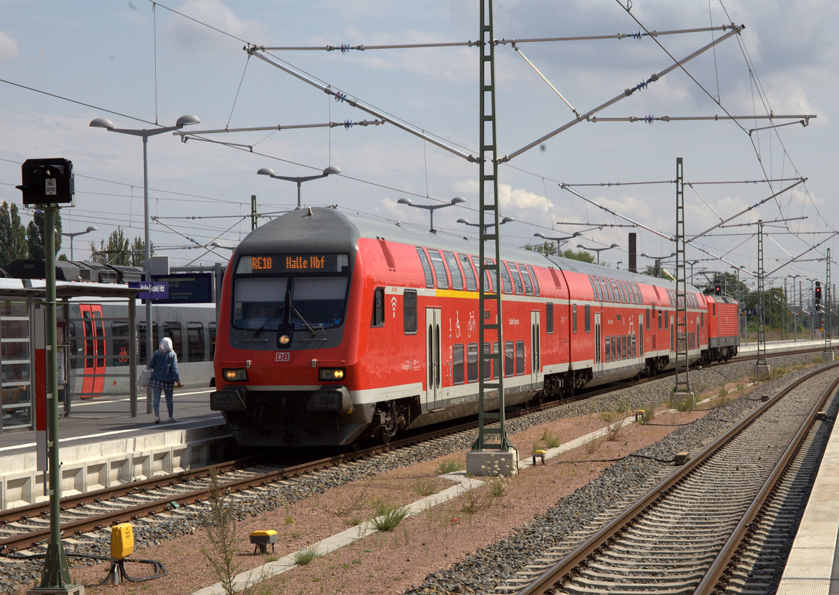 RE 15 fährt in Halle(Saale) ein. 31.07.2019 14:41 Uhr