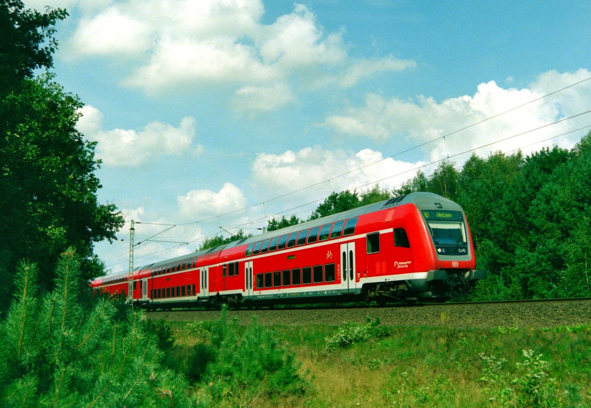 RE 24325 (Hamburg–Uelzen) am 07.09.2002 zwischen Bienenbttel und Bad Bevensen