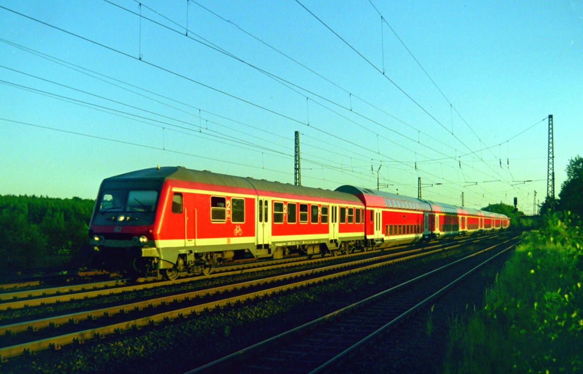 RE 24441 (Bremen–Hamburg) am 15.05.2000 in Klecken