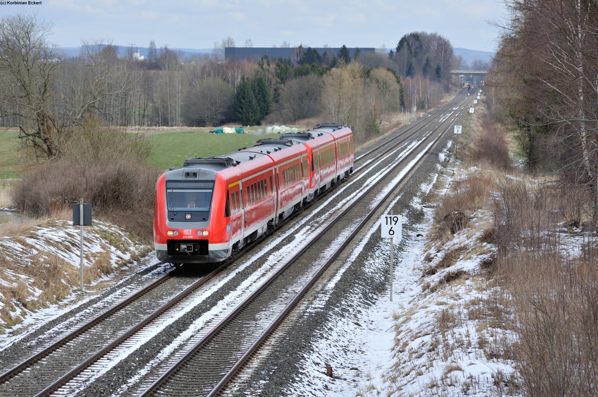 RE 3430 von Hof Hbf nach Nürnberg Hbf bei Waldershof, 04.04.2015