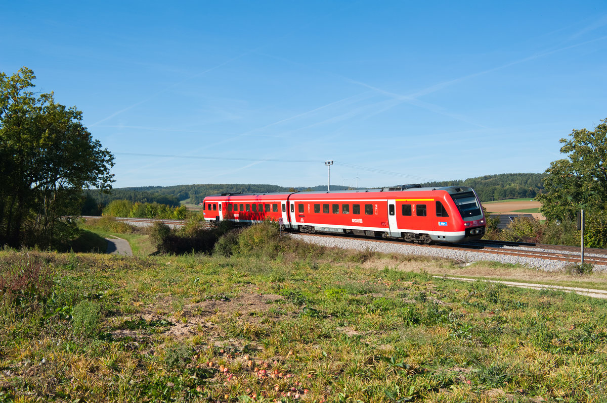 RE 3563 von Nürnberg Hbf nach Regensburg Hbf bei Sulzbach-Rosenberg, 05.10.2018
