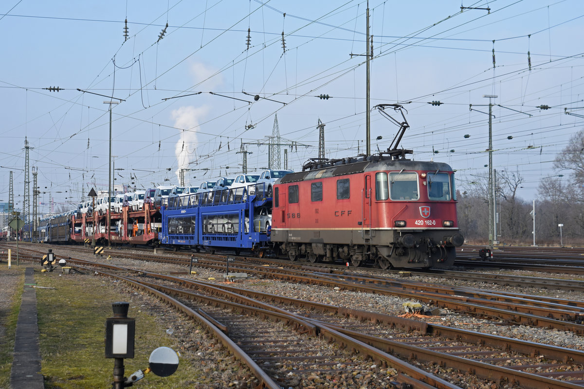 Re 420 162-0 durchfährt den badischen Bahnhof. Die Aufnahme stammt vom 22.01.2020.