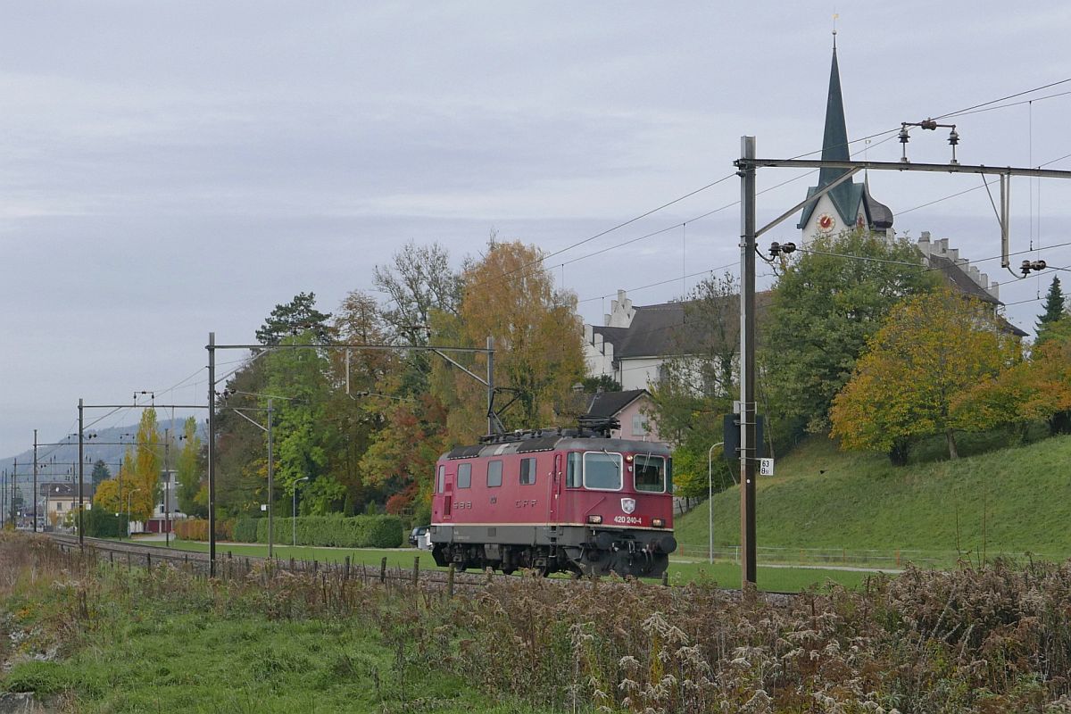 Re 420 240-4 in Fahrtrichtung Romanshorn. Brglen (TG), 02.11.2018
