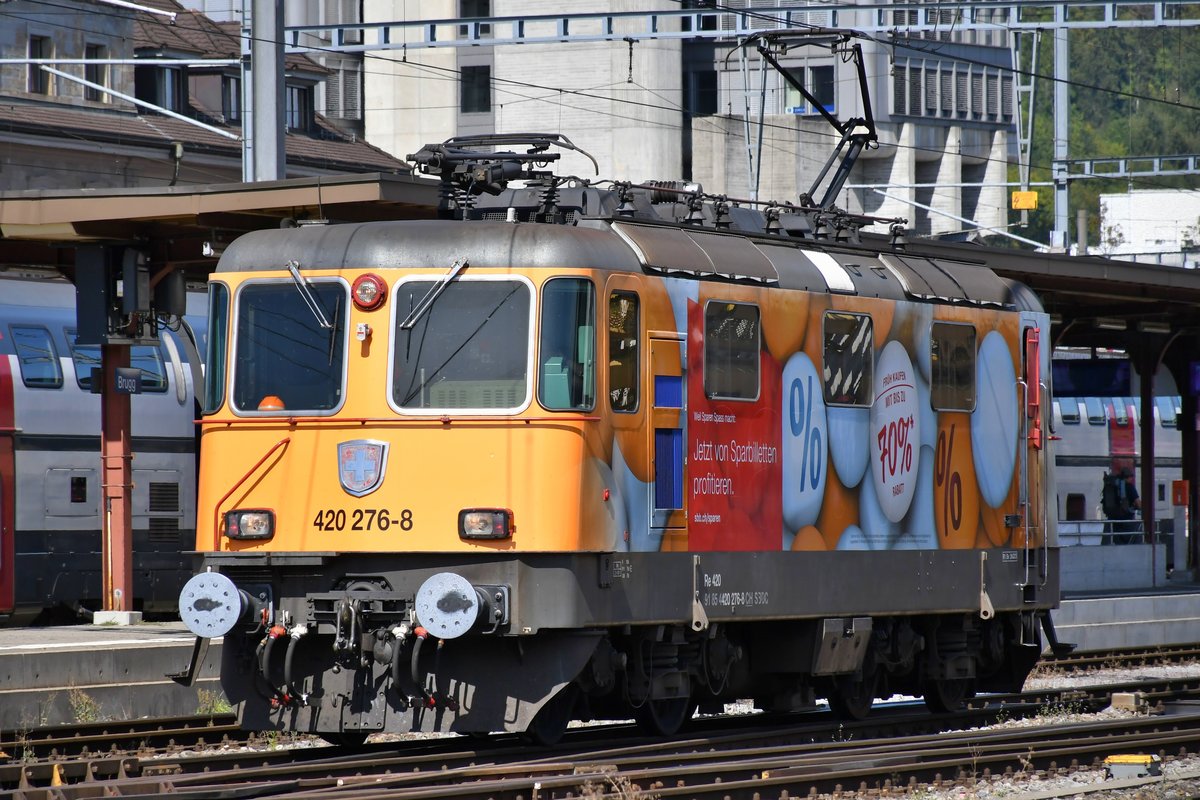 Re 420 276-8 als Lokzug nach Basel, nachdem sie eine Baumaschine aus der Westschweiz nach Brugg geliefert hat. Aufgenommen am Nachmittag des 10.09.2020.