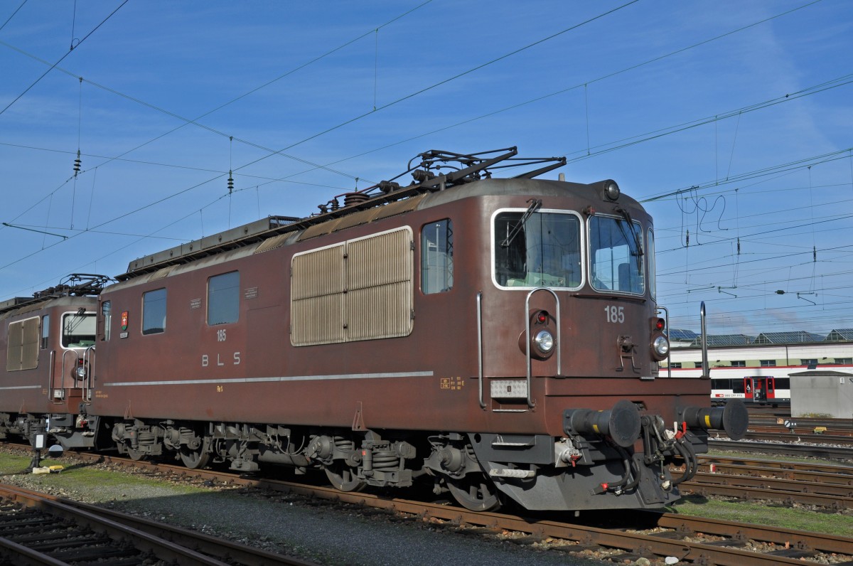 Re 425 185 der BLS ist am Badischen Bahnhof abgestellt. Die Aufnahme stammt vom 18.01.2015.