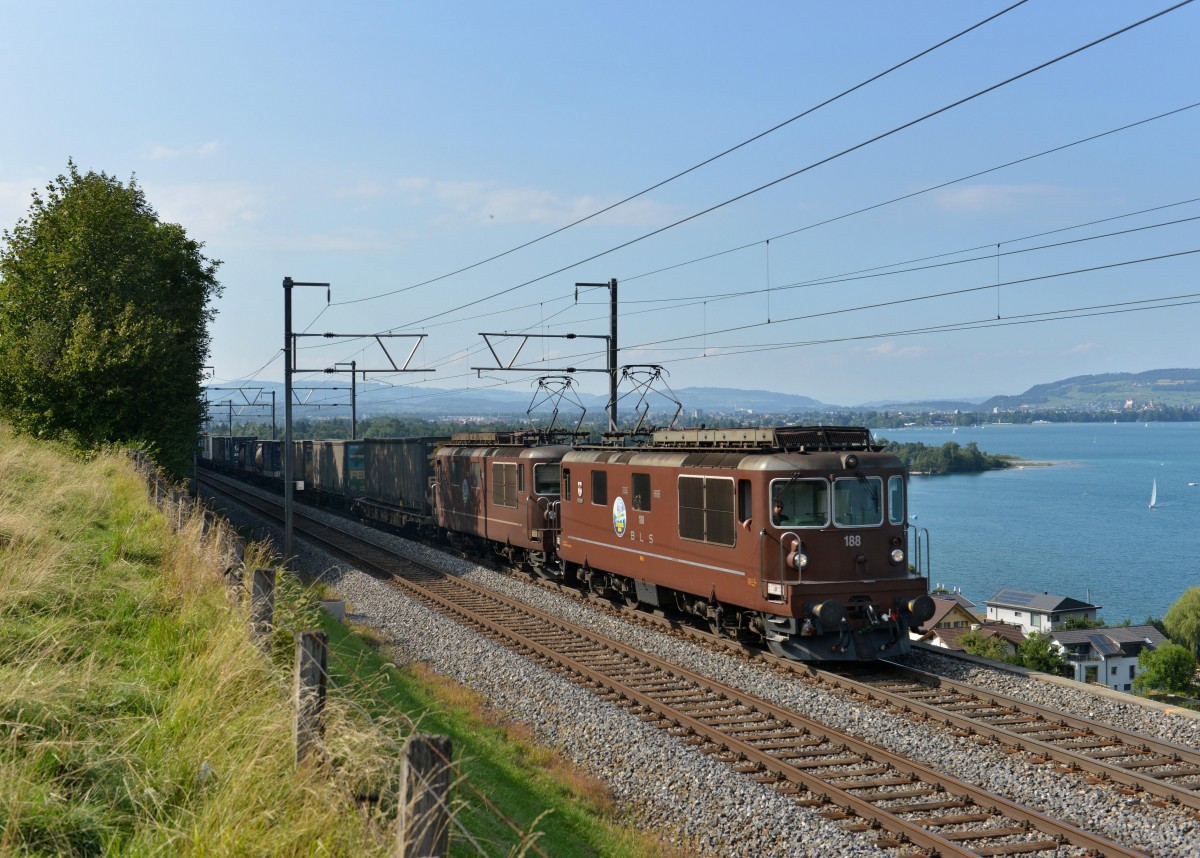 Re 425 188 + Re 425 177 mit einem KLV am 30.08.2013 bei Einigen.