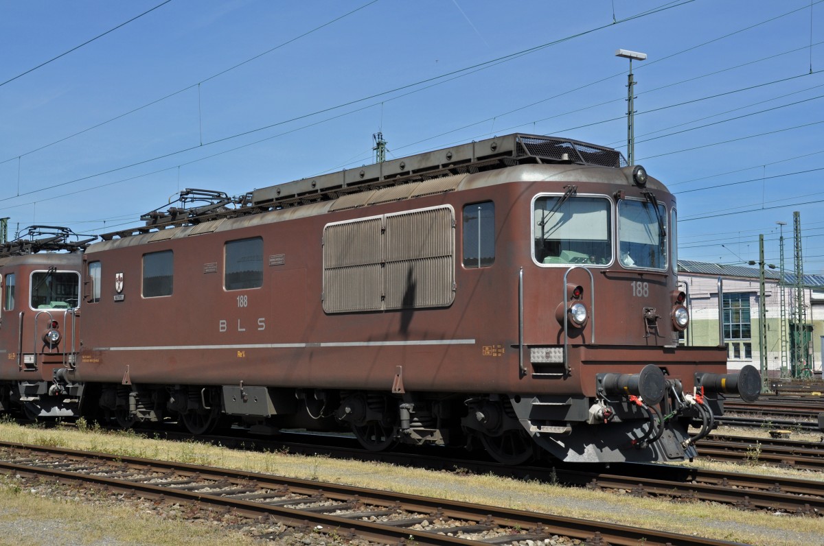 Re 425 188 abgestellt am Badischen Bahnhof. Die Aufnahme stammt vom 10.04.2014.