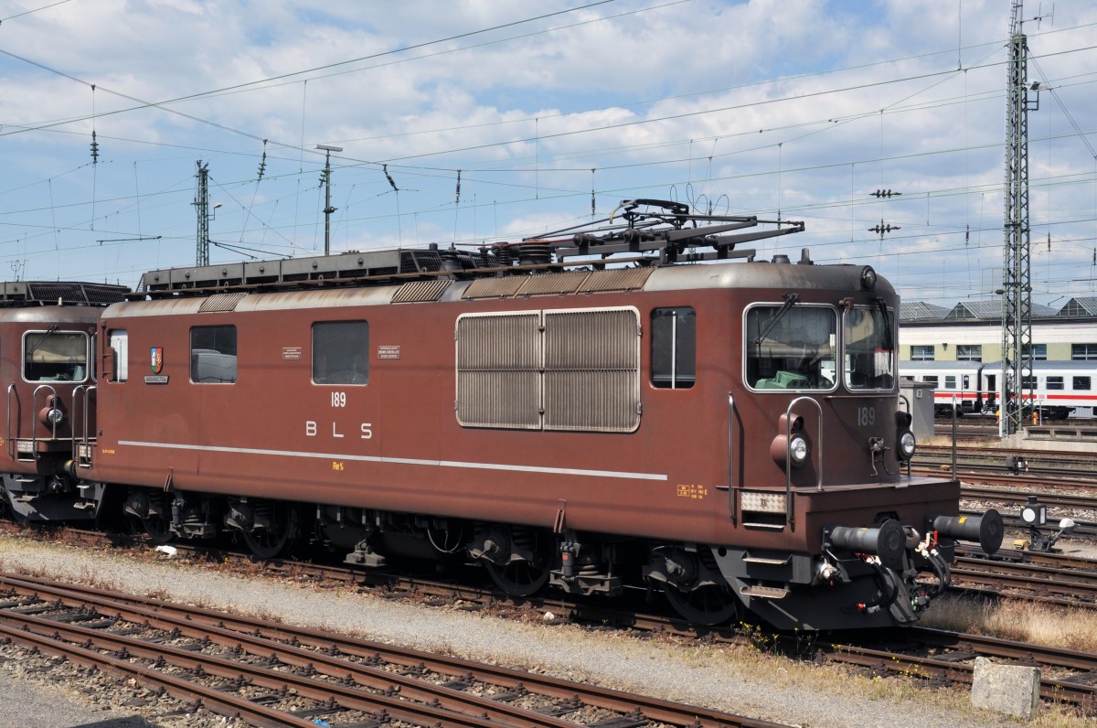 Re 425 189 der BLS abgestellt am Badischen Bahnhof in Basel. Die Aufnahme stammt vom 16.06.2014.