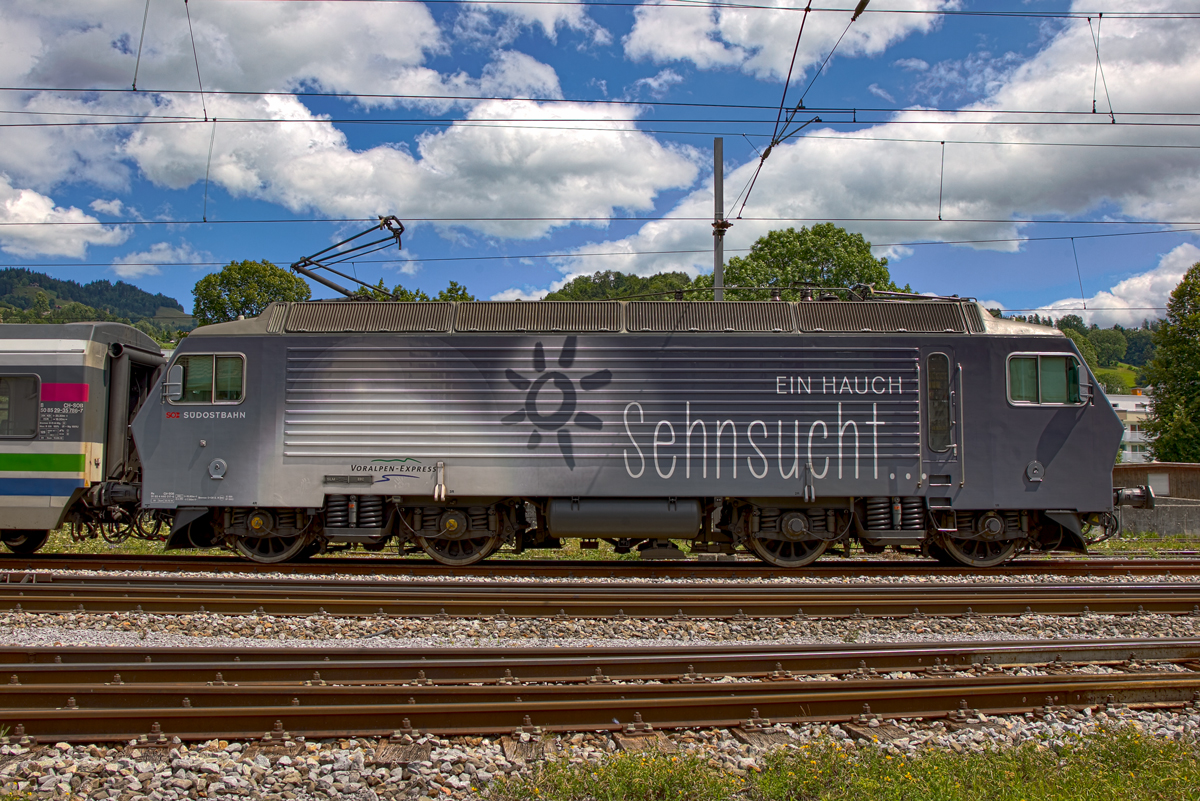 Re 446 017-6 in Wattwil.Bild vom 27.7.2015