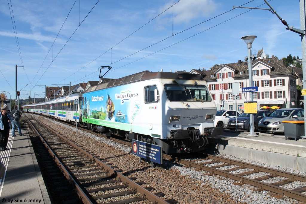 Re 456 096-7 ''Voralpen Express'' am 7.10.2017 in Schmerikon