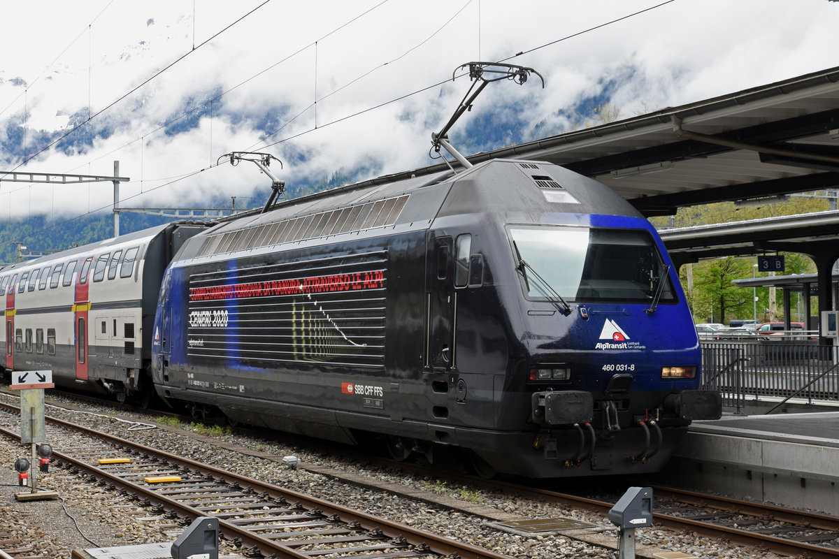 Re 460 031-8 mit der Ceneri 2020 Werbung, steht im Bahnhof Interlaken Ost. Die Aufnahme stammt vom 26.04.2019.