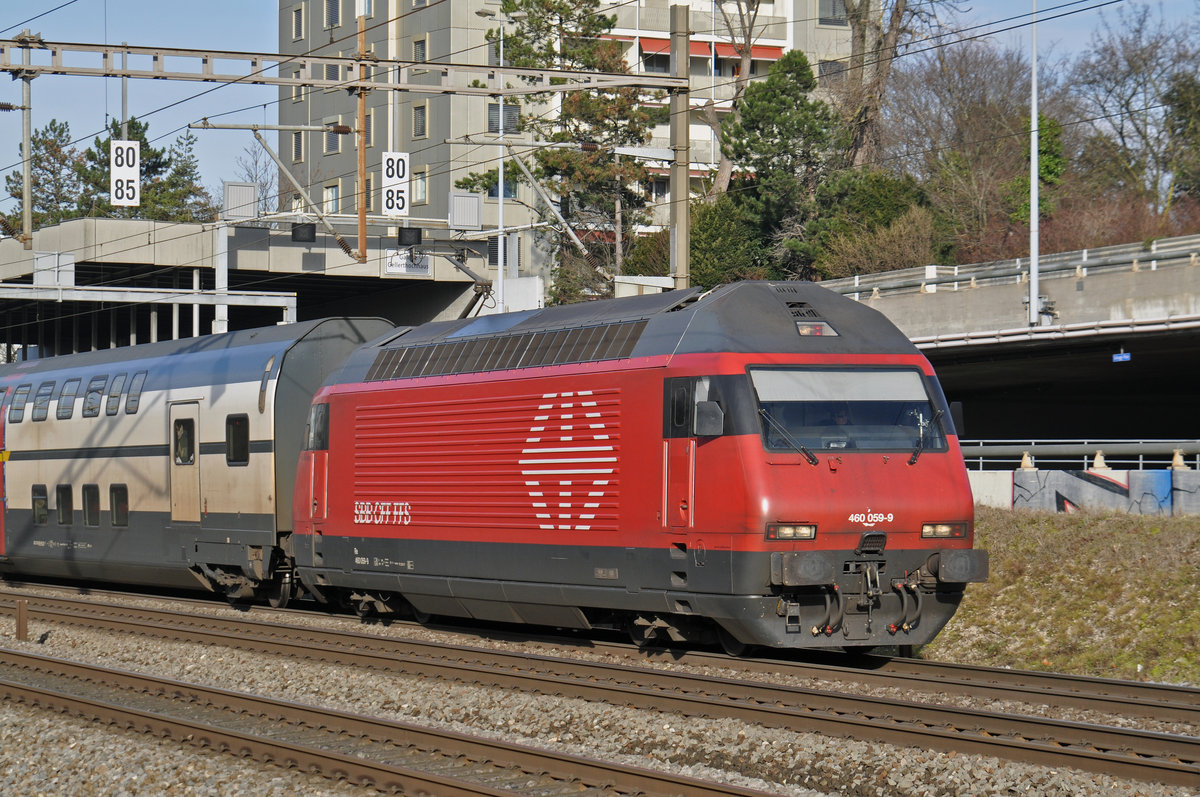 Re 460 059-9 fährt Richtung Bahnhof Muttenz. Die Aufnahme stammt vom 25.01.2018.