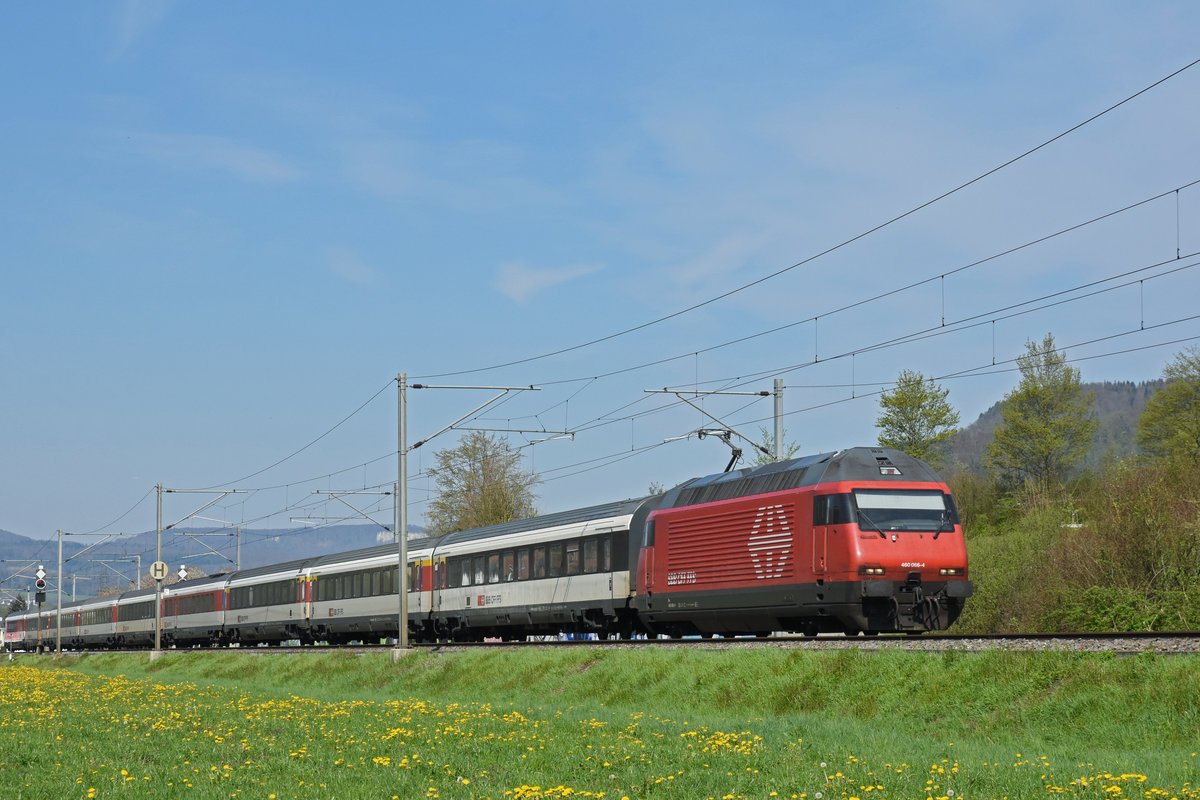 Re 460 066-4 fährt Richtung Bahnhof Sissach. Die Aufnahme stammt vom 18.04.2019.