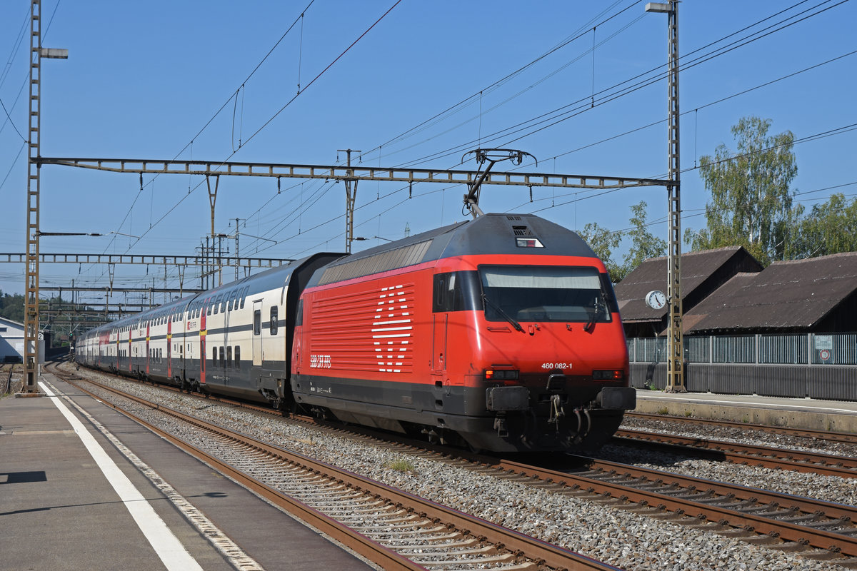 Re 460 082-1 durchfährt den Bahnhof Rupperswil. Die Aufnahme stammt vom 03.09.2019.