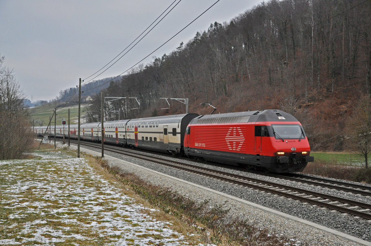Re 460 116-7 fährt Richtung Bahnhof Tecknau. Die Aufnahme stammt vom 11.01.2021.