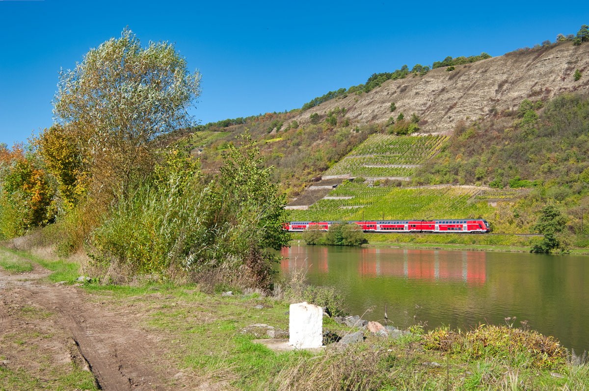 RE 4618 (Würzburg Hbf - Frankfurt (Main) Hbf) bei Karlstadt, 12.10.2019