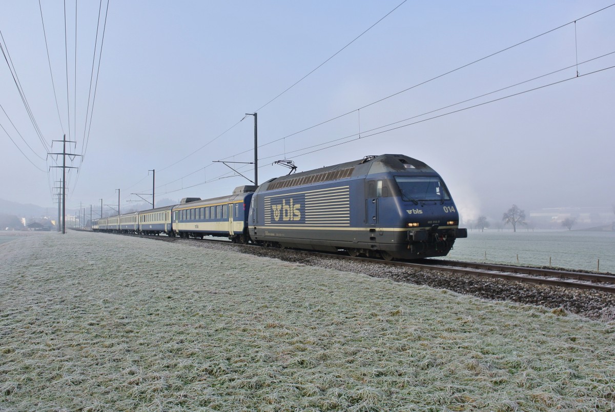 Re 465 014-9 mit dem Reserve EWI Pendel als Kambly Ersatz RE 4365 bei Littau, 06.01.2015.