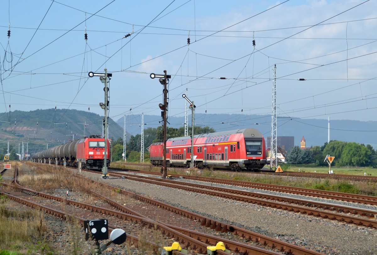 RE 4653 Kassel-Wilhelmshöhe - Halle(Saale) Hbf am 30.08.2015 bei der Ausfahrt aus Bleicherode Ost