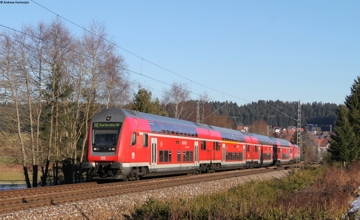 RE 4718 (Konstanz-Karlsruhe Hbf) mit Schublok 146 2381 bei St.Georgen 13.12.13