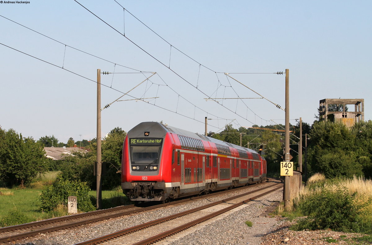 RE 4730 (Konstanz-Karlsruhe Hbf) mit Schublok 146 213-4 bei Mühlhausen 16.7.19