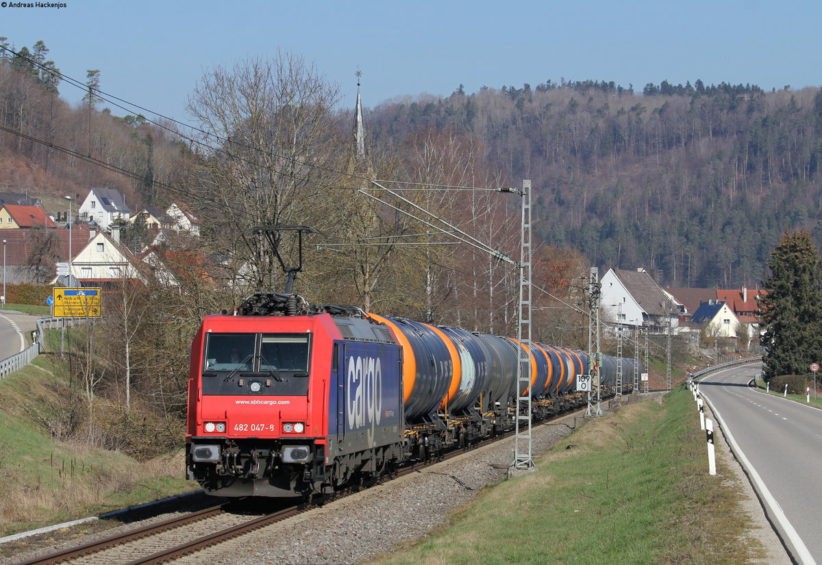 Re 482 047-8 mit dem DGS 45615 (Mainz Bischofsheim-Rümlang) bei Altoberndorf 23.3.19