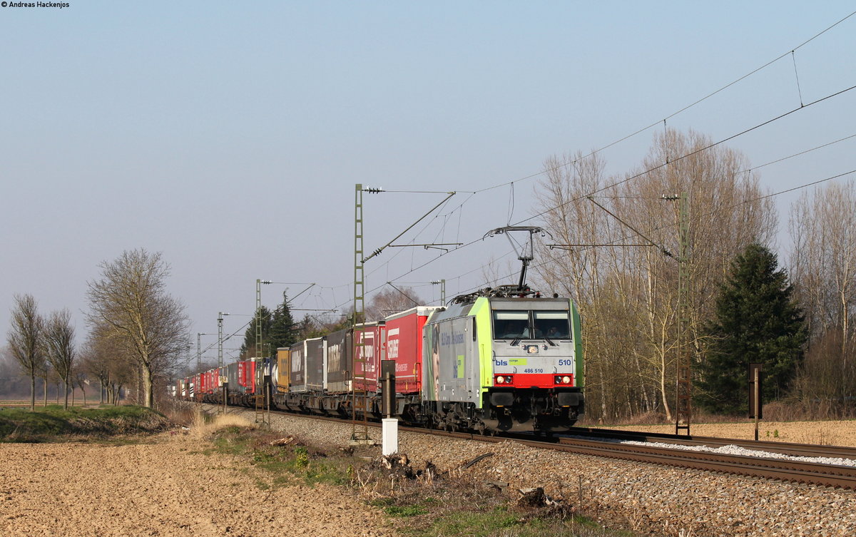 Re 486 510-1 mit dem DGS 42013 (Wanne Eickel-Gallarate) bei Riegel 17.3.16