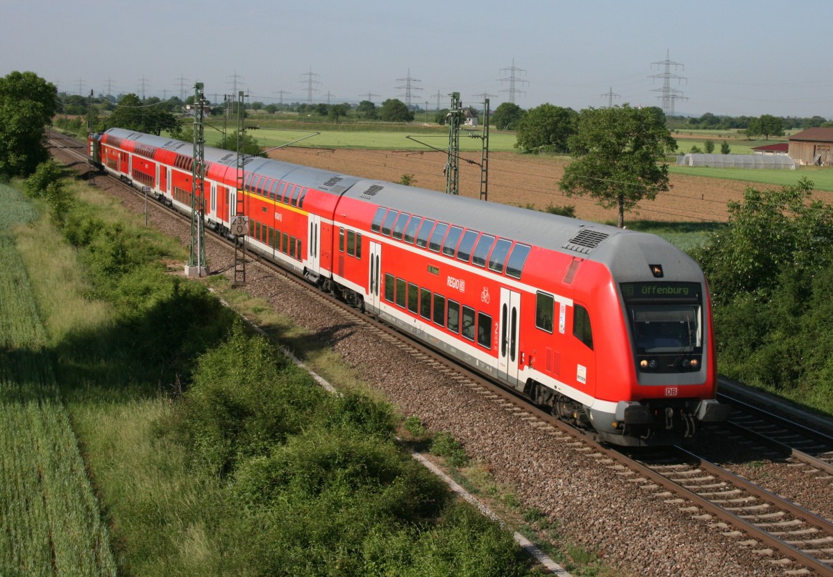 RE 5332 (Basel SBB–Offenburg) am 13.05.2011 zwischen Auggen und Mllheim (Baden)