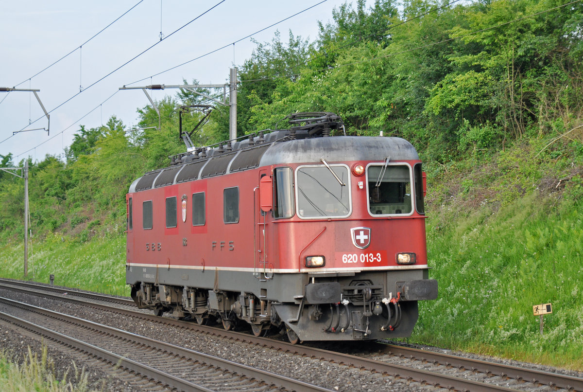 Re 620 013-3 fährt Richtung Bahnhof Kaiseraugst. Die Aufnahme stammt vom 01.06.2017.