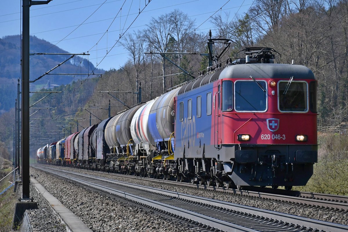 Re 620 046-3  Bussigny  unterwegs in den RBL am 24.03.2020, aufgenommen zwischen Villnachern und Umiken.