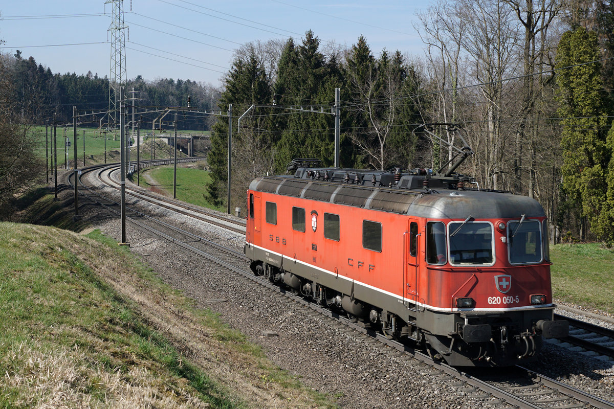 Re 620 050 - 5  SCHÖNENWERD  als Lokzug bei Mühlau unterwegs am 22. März 2019.
Foto: Walter Ruetsch