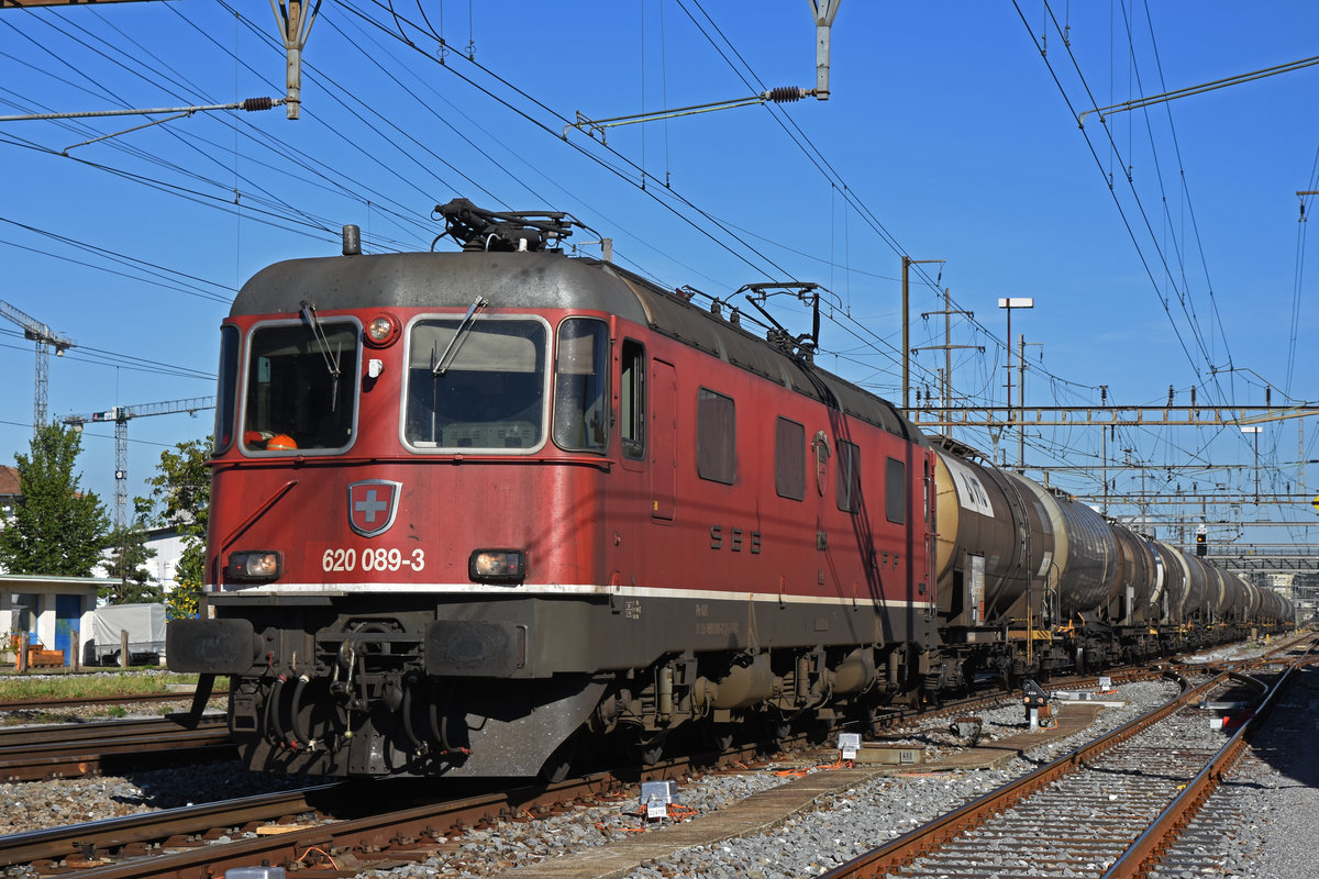 Re 620 089-3 durchfährt den Bahnhof Pratteln. Die Aufnahme stammt vom 13.09.2019.