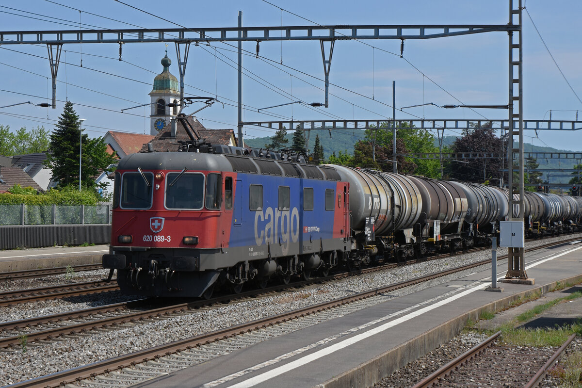 Re 620 089-3 durchfährt den Bahnhof Rupperswil. Die Aufnahme stammt vom 12.05.2022.