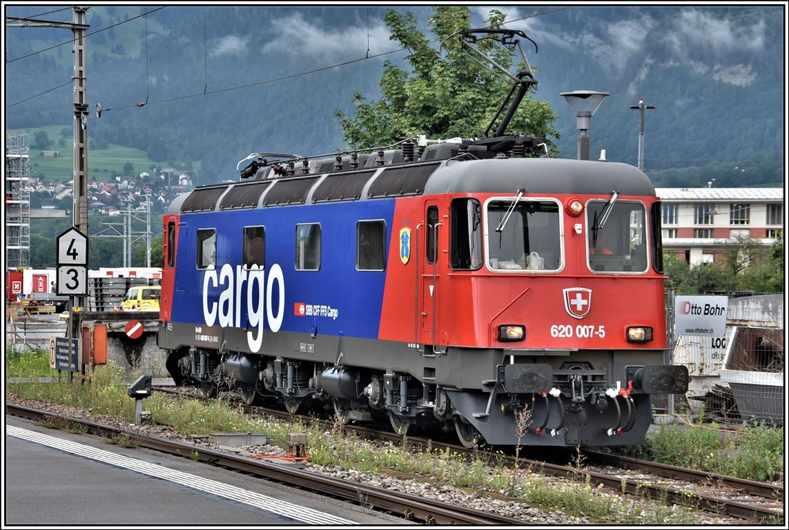 Re 6/6 620 007-5 frisch revidiert in Landquart. (29.08.2019)